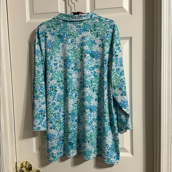 Croft & Barrow Women's Plus Floral Top Size 1X - Picture 5 of 5